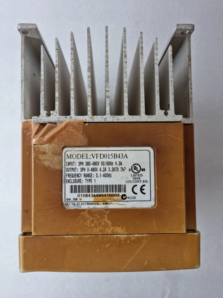 DELTA VFD015B43A VFD-B 2HP 3 PH 380-480V 50/60 HZ 4.3A (USED CONDITION)